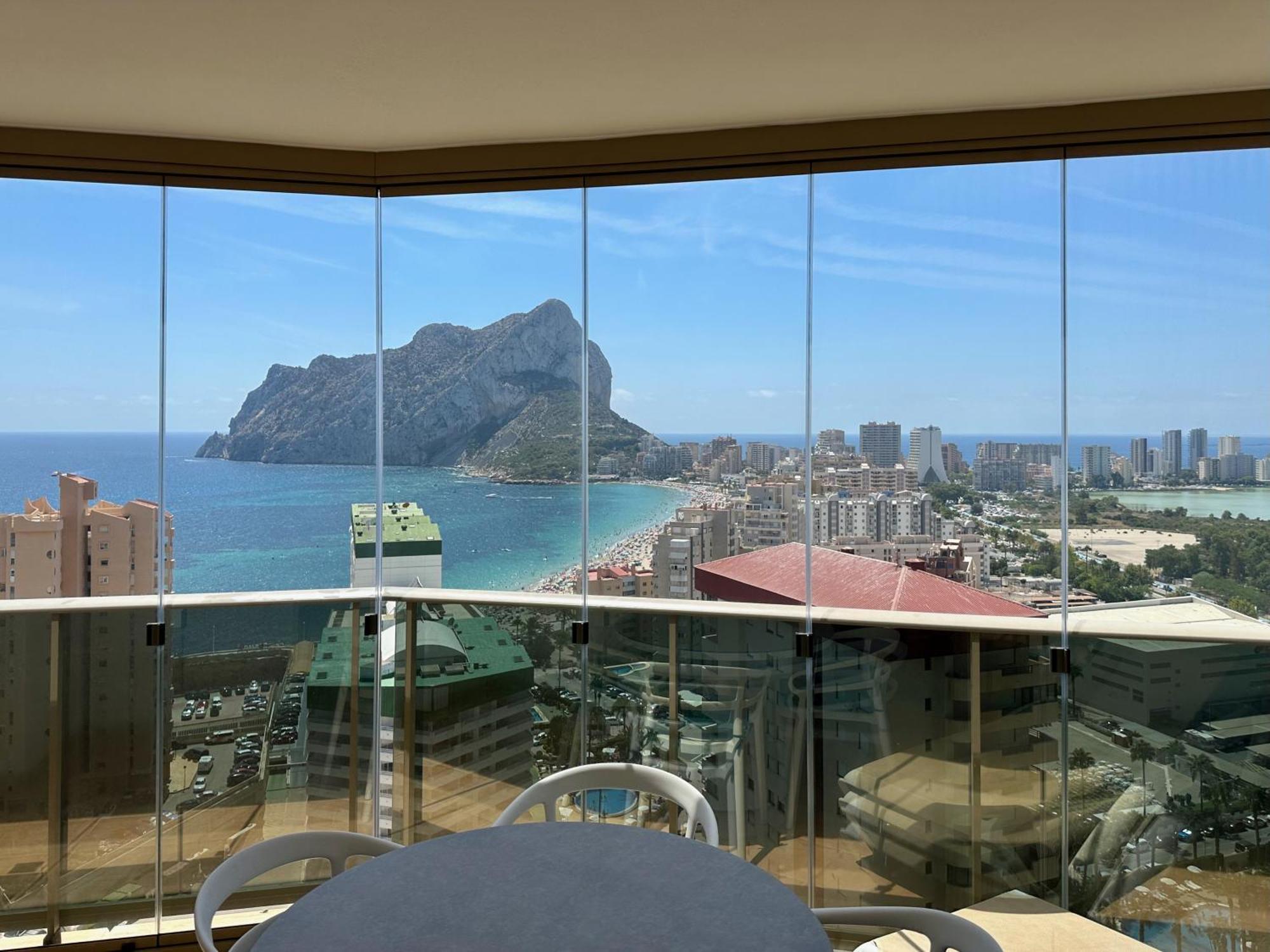 Clubrent - Esmeralda Suites 21º Piso Calp Exterior foto